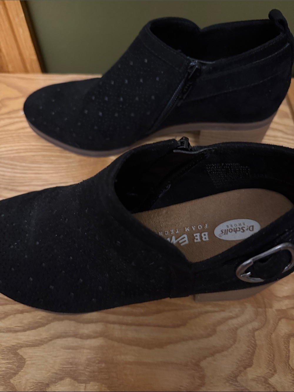 Dr. Scholl's Black Suede Ankle Booties with Side Zip Sonoma 7W